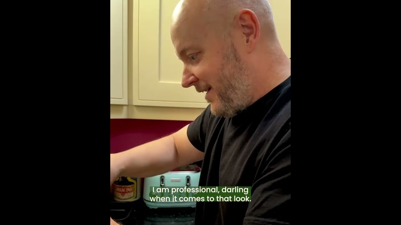 "Denise Welch’s Delicious Porridge Scones | Easy Recipe with Our Porridge Foodpack!"