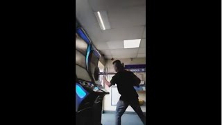 Angry Guy smashing slots machines after losing 1000 pounds screenshot 4