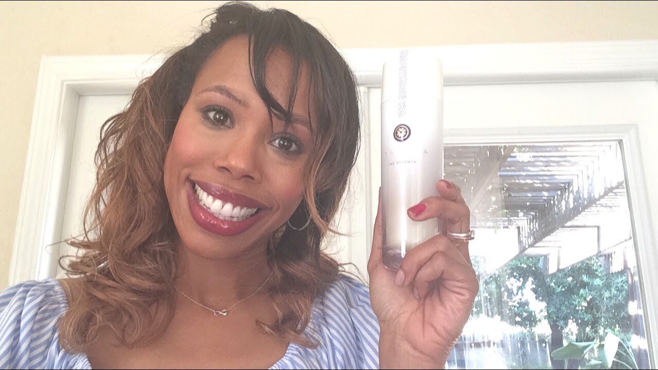 video TATCHA The Essence Plumping Skin Softener