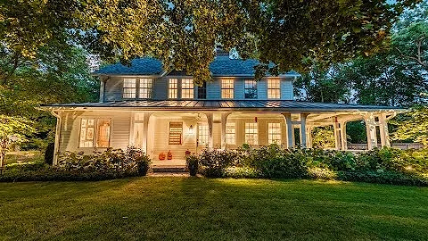 Beautifully Classic Home| 4025 N. Sawyer Rd. Oconomowoc, Lake