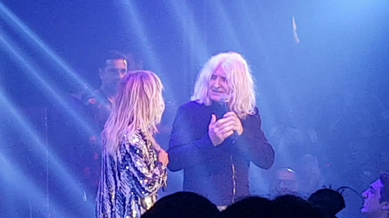 Άννα Βίσση ⭐ Νίκος Καρβέλας 💫Αντίστροφη μέτρηση-Τα εσώρουχα σου * barbarellaliveparty (live)