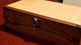 My daughter Alison asked for a box as a wedding gift for a friend so I made a walnut and maple keepsake box.