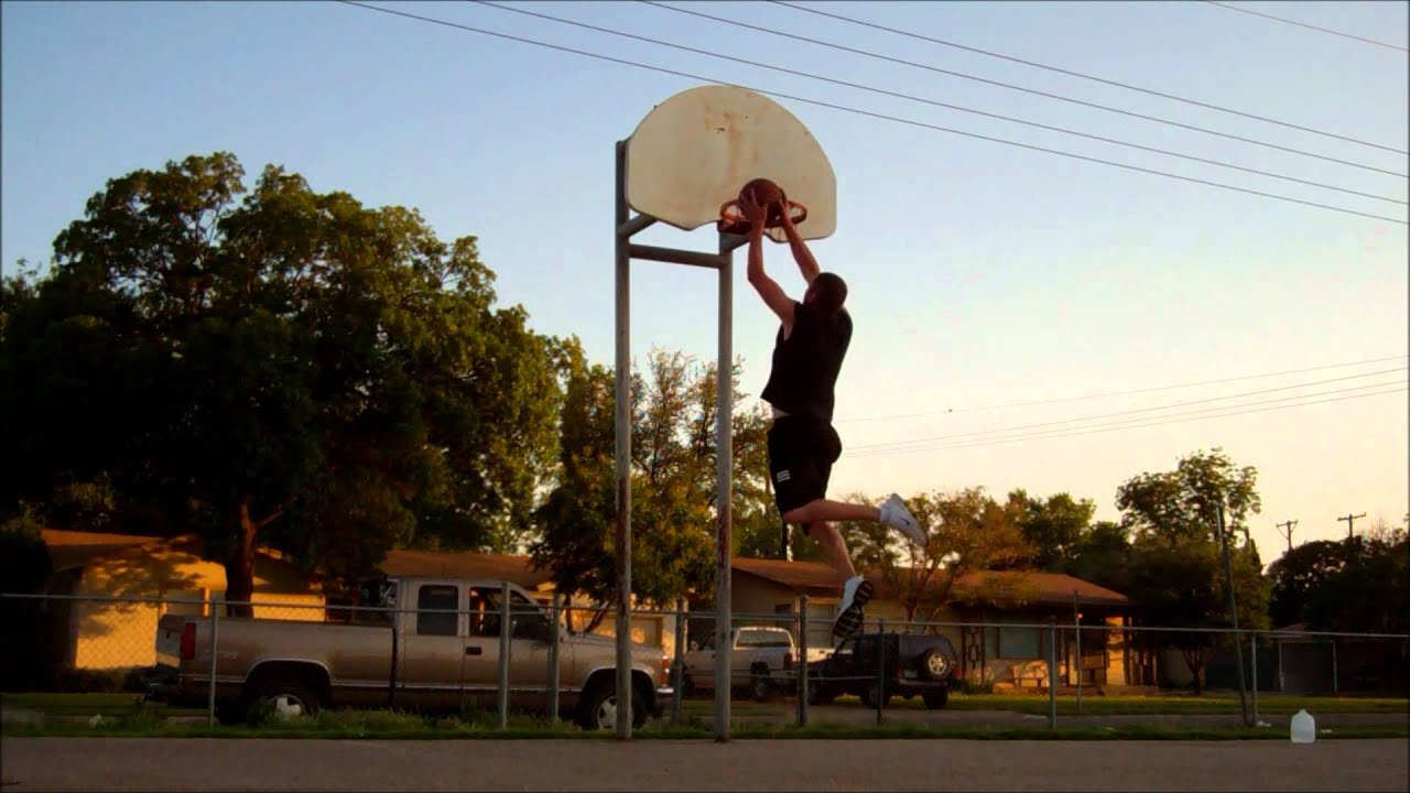 34 year old dunks great vert and height wheelock dunks - YouTube