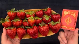 DELICIOUS Strawberries ~ Snacks 'n' Solitaire ~ ASMR Solitaire #607