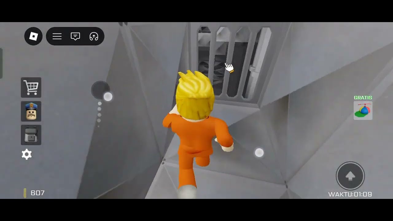 Aku melarikan diri dari penjara Polisi gendut