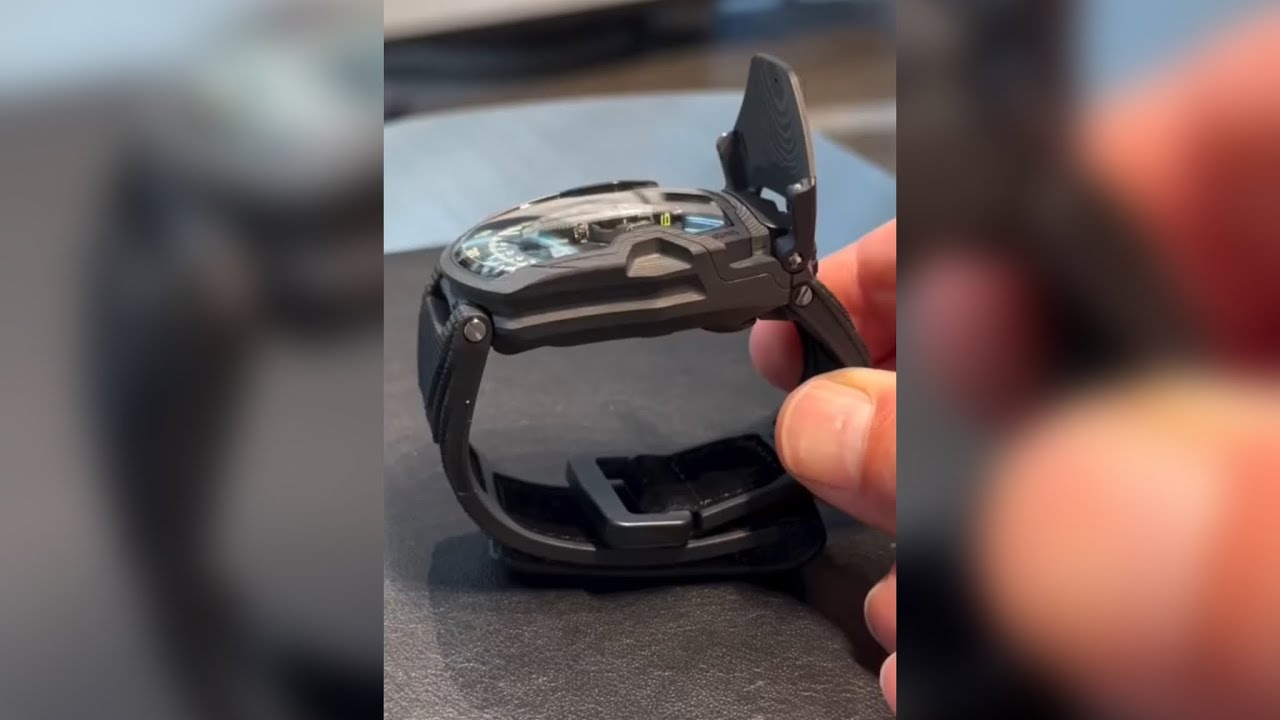 URWERK - UR230 Eagle !!!