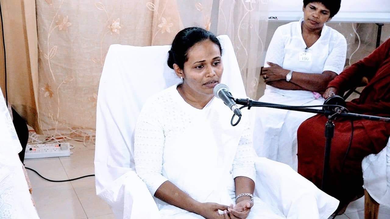 ආචාර්ය ගයනි රණසිංහ-ධම්ම සාකච්ඡාව