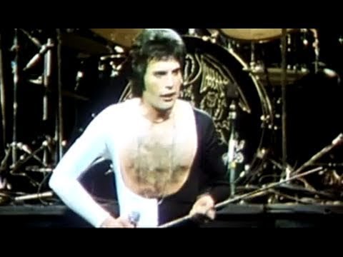 Queen - We Are The Champions (Official Video)