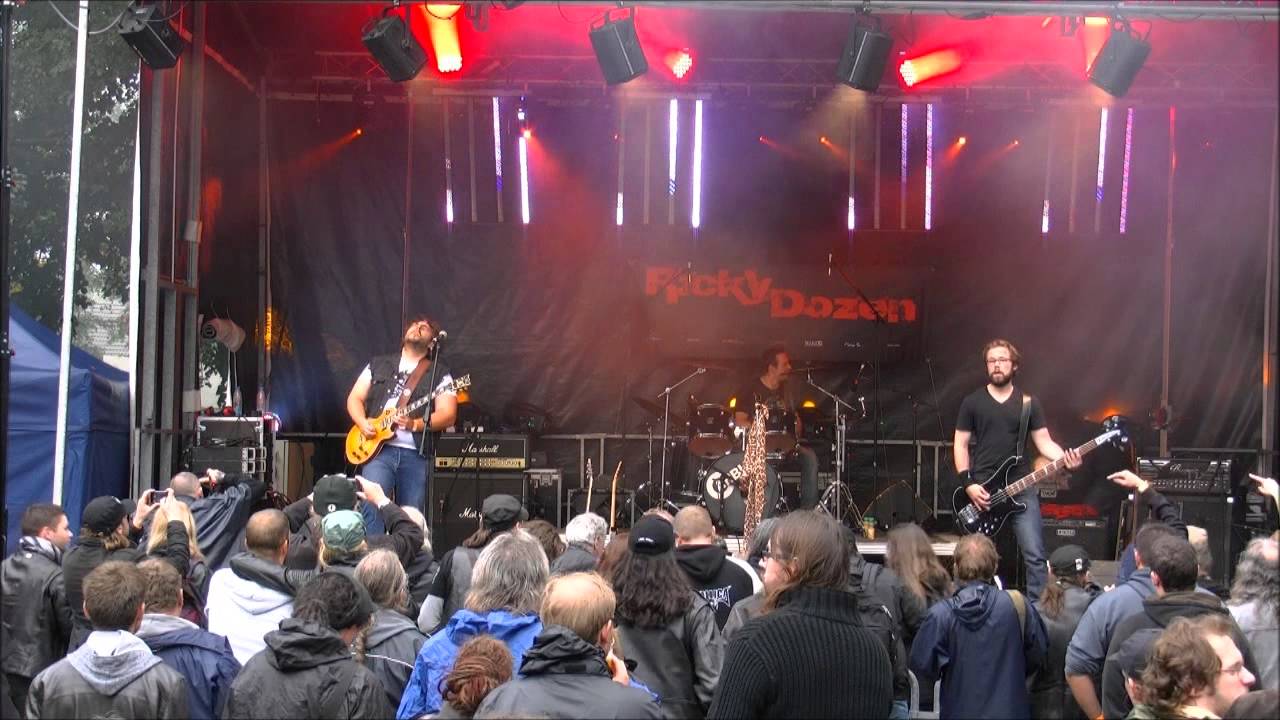RICKY DOZEN - Sexbot - RAISMESFEST 2013 - YouTube