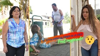 Viejo Se Aprovecha De Joven Hermosa Tirada En La Calle