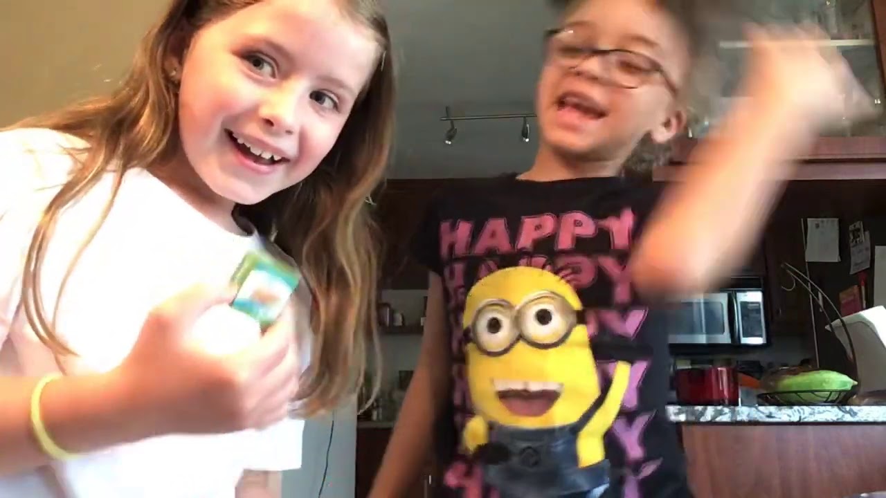 UnboxingRealLittles w Jaiyah PLAYS!|weird outtromlol