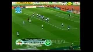 Роналдиньо забивает шикарный гол на чемпионате мира 2002