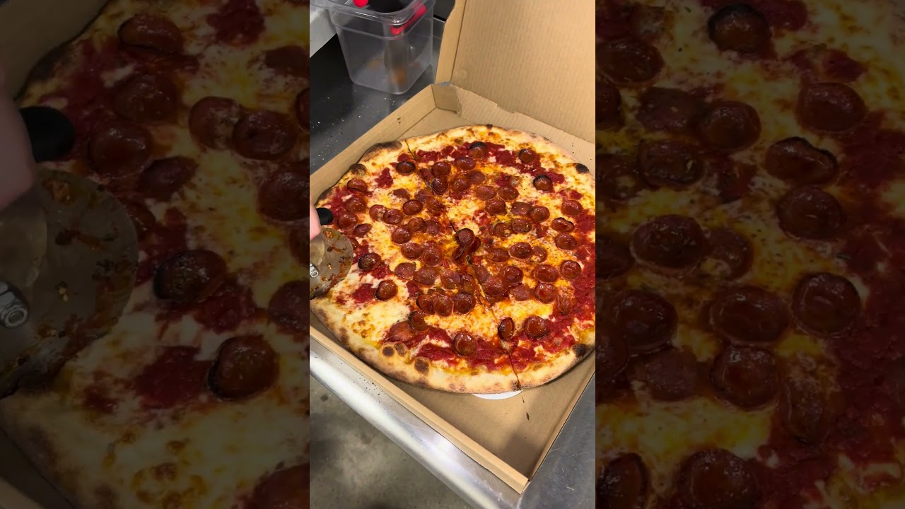 Pepperoni pizza