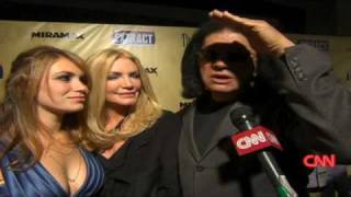 'Extract' premiere
