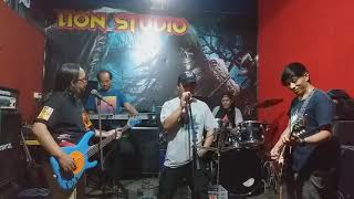 Download lagu Godbless Bis Kota Cover By The Moon Mp3 Video Mp4