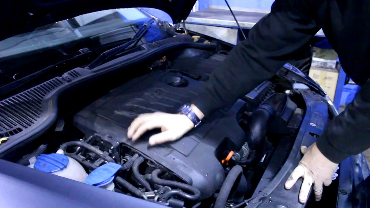 How to Check and Topup your Engine Oil Greenlaw Garage, Paisley YouTube