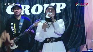 MENYULAM KAIN YANG RAPUH || SELVI  ANGGRAENI  ||  ALDIS'S MUSIC