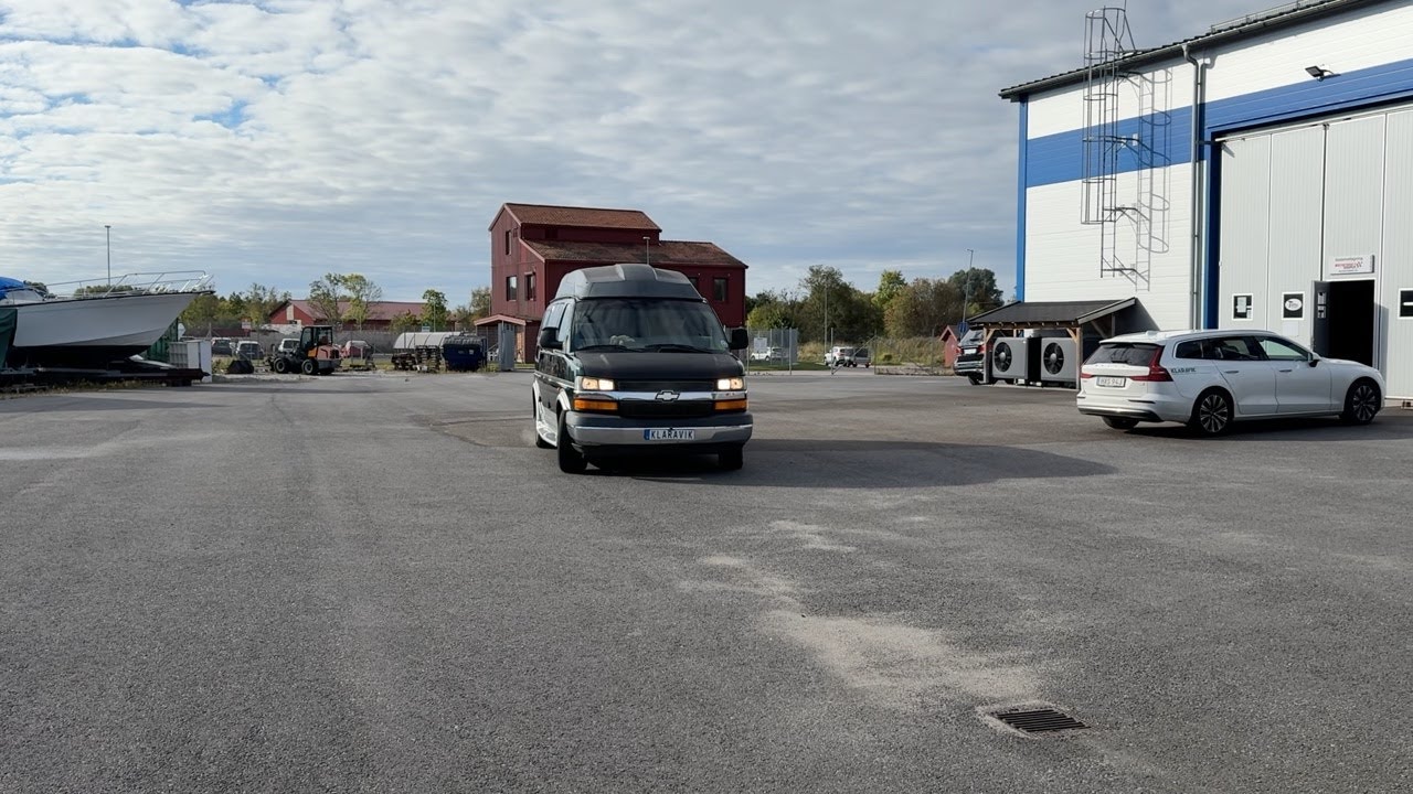 Köp Husbil/Campervan Chevrolet Express Rocky Ridge på Klaravik