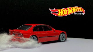 Hot Wheels Premium BMW M5 E39 opening!