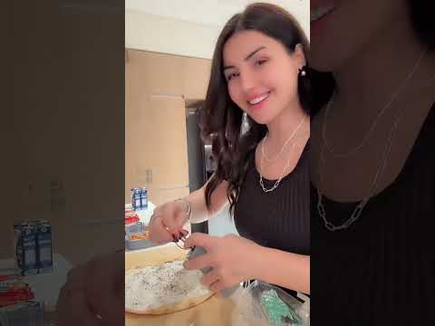 عائلة عصام ونور دياب اليوم رح ناكل ساندوتشات عالسريع انتم جربتم هالحل لما تكونو تعبانين