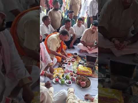 Sangeet Som  Havan Maharaj Daksh