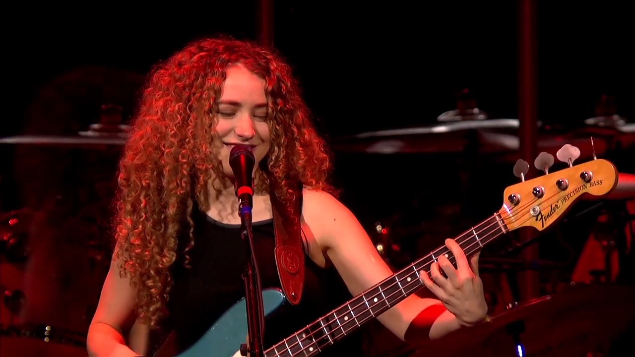 Tal Wilkenfeld - "Killing Me" Opening for @TheWho at TD Garden
