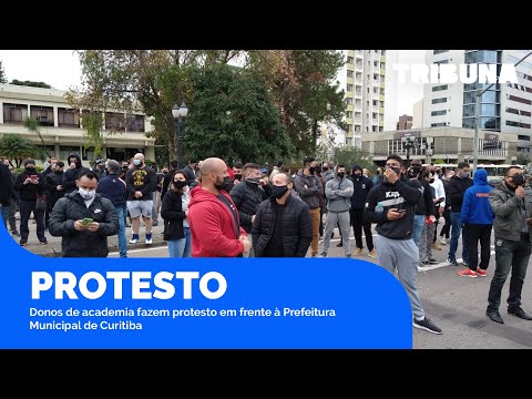 Protesto de donos de academia em Curitiba