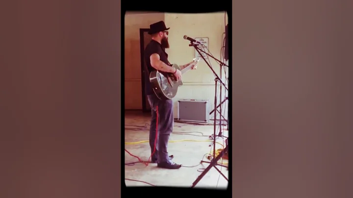 Michael Breedlove (Fire Away)