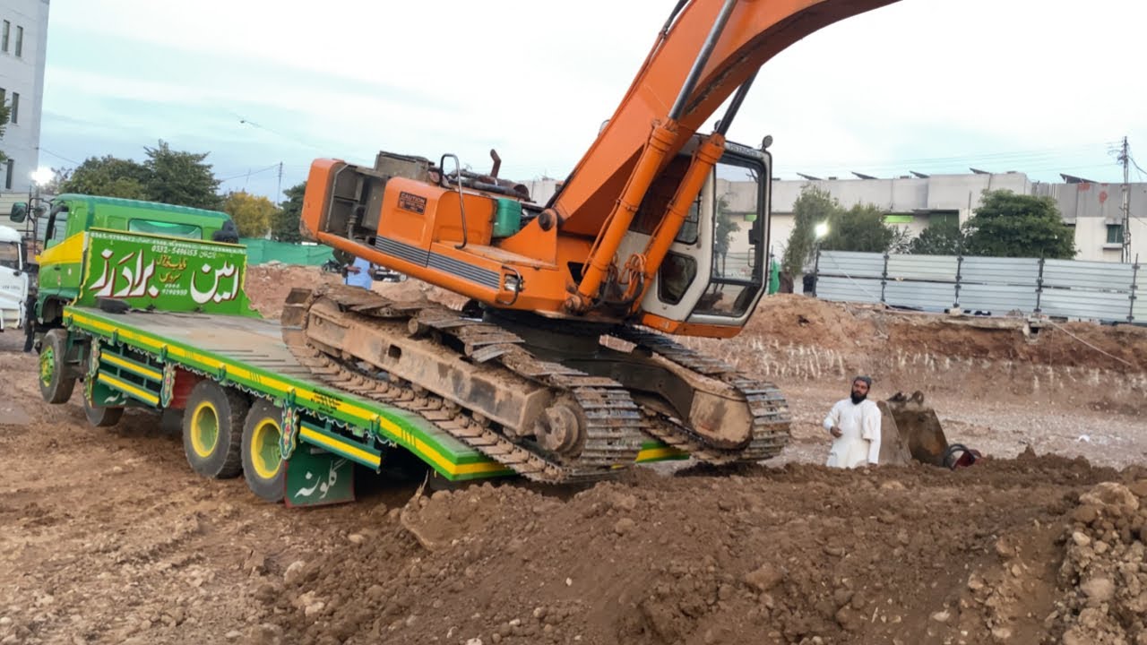 Excavator Loading On Trailer 