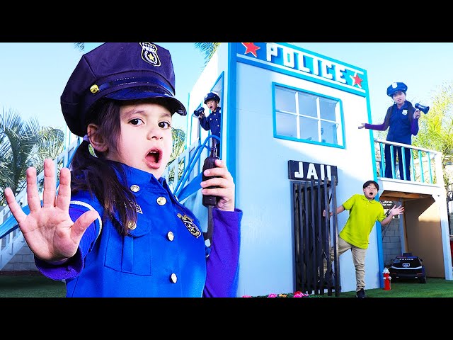 Police Adventure Squad: Ellie Alex and Friends Pretend Play as Cops Stories for Kids class=