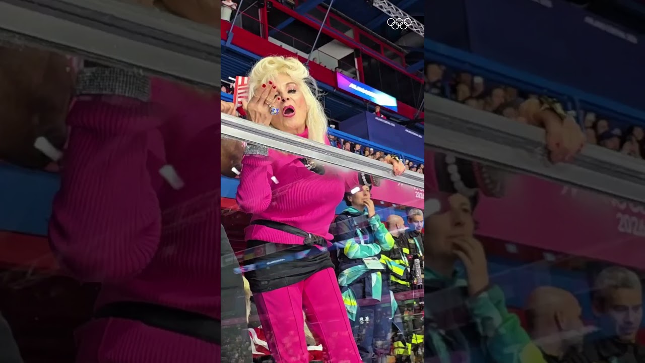 We spotted Ilia Malinin's biggest fan in the stands! 💖 #MilanoCortina2026