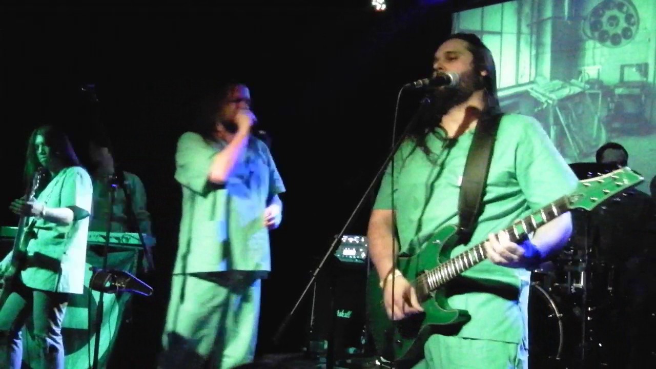 Green Men - Unsuccessfully Coping With The Natural Beauty Of Infidelity