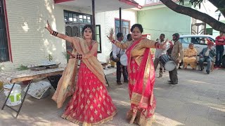 Girls Dance on Punjabi Dhol Beats | Bhangra on Punjabi Dhol