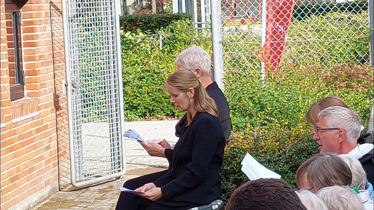 8  Du skal elske din næste som dig selv   SANG