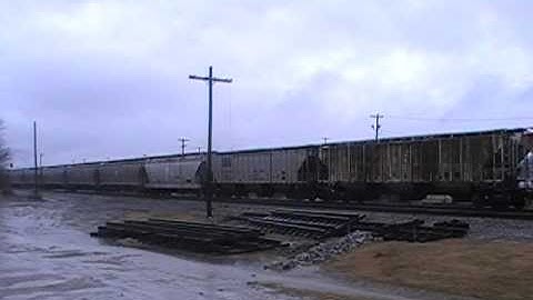 CSX 5335 Leads CSX Q580-30 at Webb