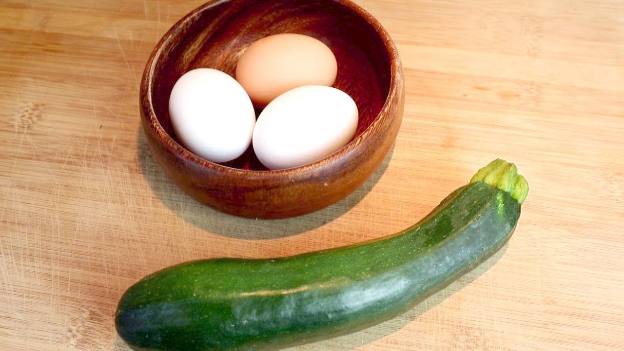 1 zucchina e 2 uova! 2 RICETTE con le zucchine! #392 - YouTube