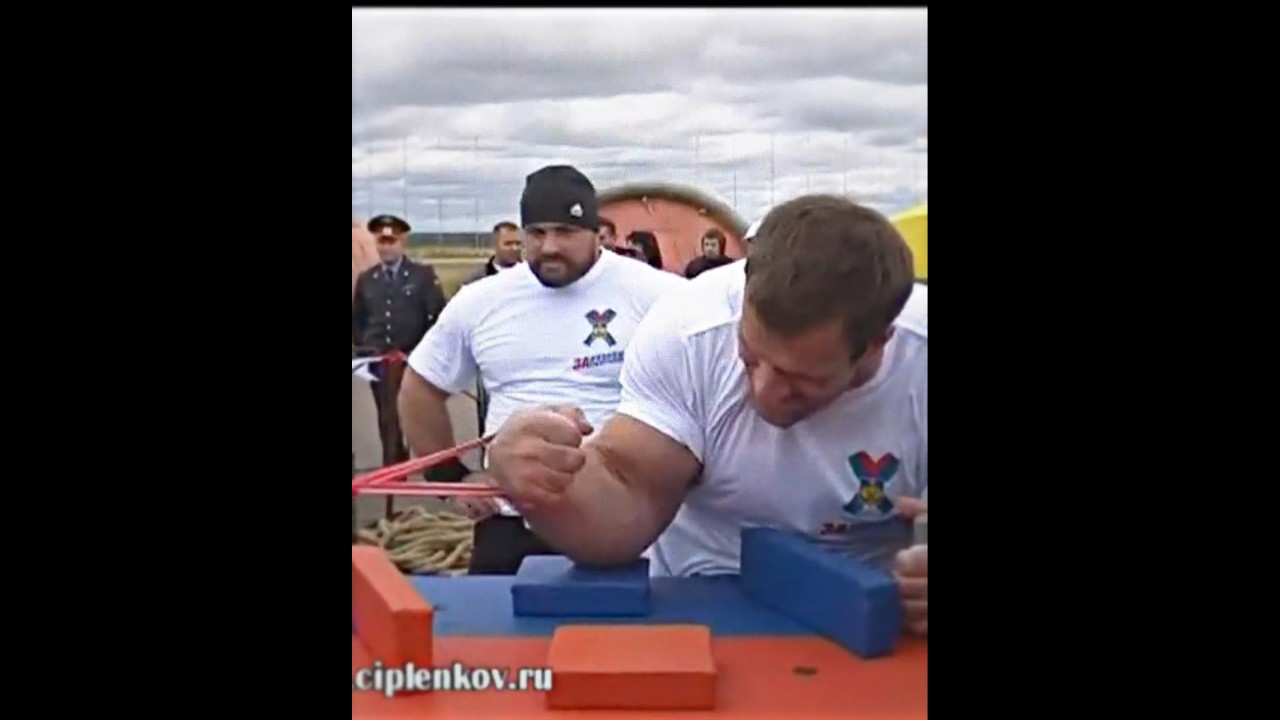 3 children vs Denis Cyplenkov 