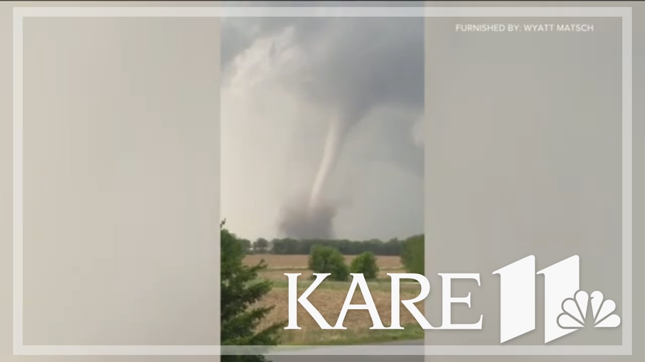 Video: Tornado touches down in western Wisconsin - YouTube