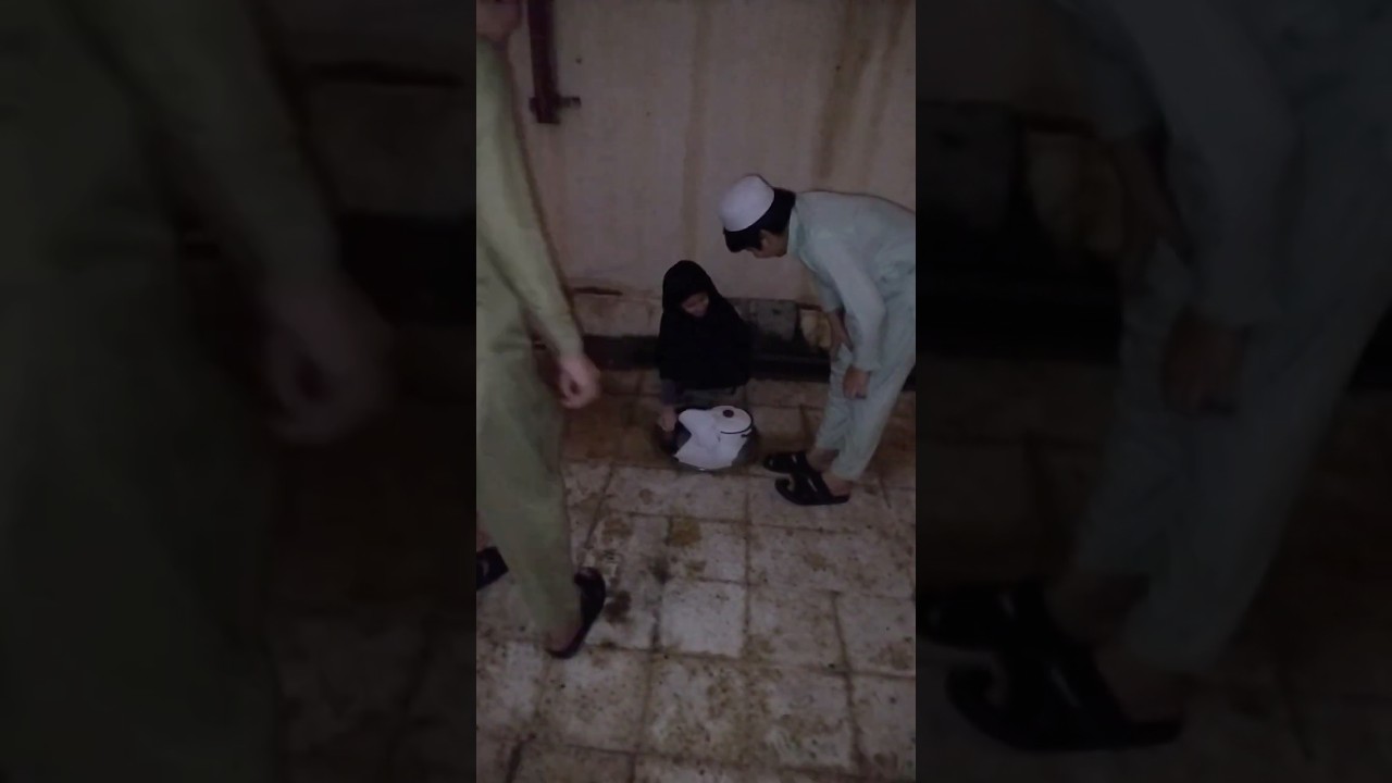 Help with poor 🙏 people har jaga be ho✅#funny #youtubeshorts #comedy #shorts @MrBeast @CoComelon