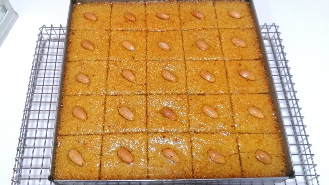 إنساو أي هريسة لوز عملتوها قبل و جربوا هاذي ..مقادير مضبوطة و قوامها مثالي و بنتها مضمونة 🔥🔥💯