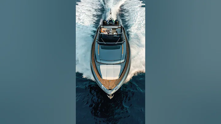 Luxury Yachts - The Riva Open: the place to live and cruise - Ferretti Group