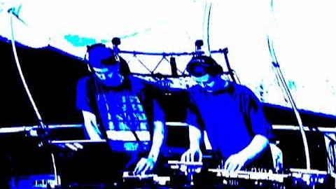 Dj Blinkin and Dj Jay Irizarry @ Unite For Revolution (2)