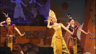 Traditional dance of Thailand.