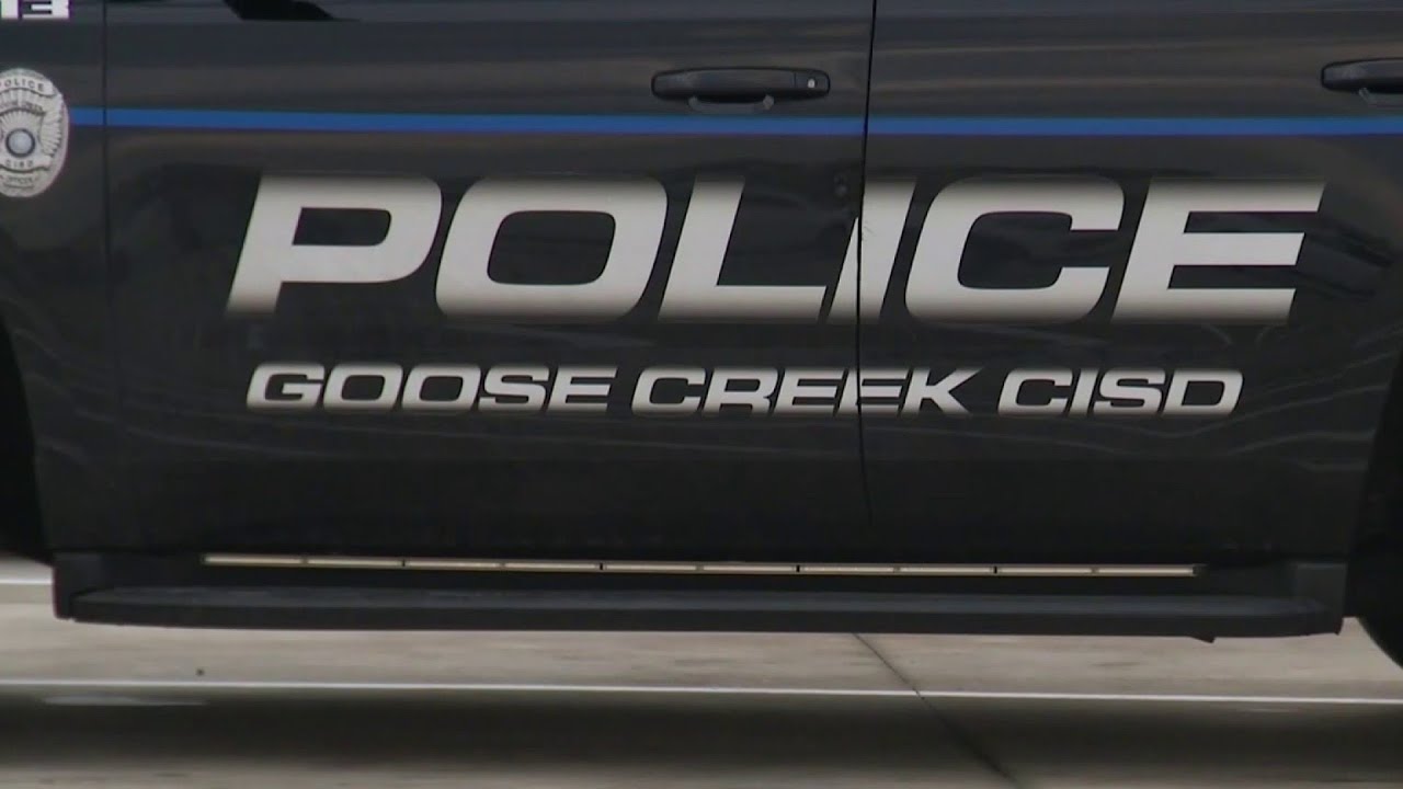 Student dies after being stabbed with scissors in classroom at Sterling High School