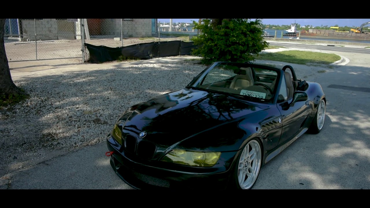 Bmw Z3 roaming the streets - YouTube