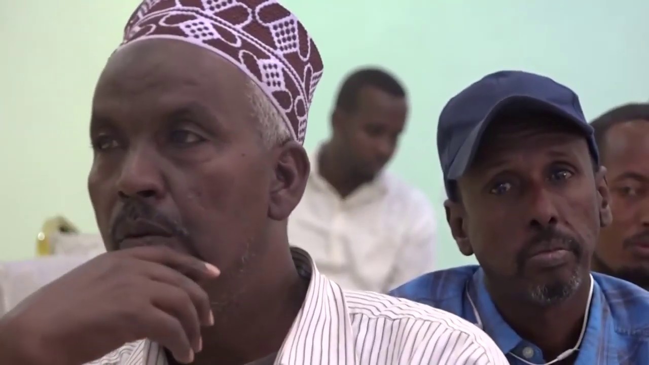 Daawo Beesha Biimaal Oo Caleemasaartey Nabadoonkooda Cusub - YouTube