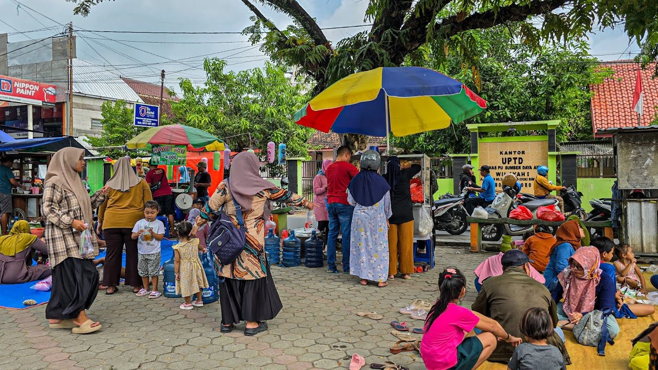 CUMA 2 JAM LANGSUNG LUDES 60Kg BAKSO! YG MAKAN SAMPEK NGGELAR TERPAL! Bakso Urat Brutal 10 Ribuan
