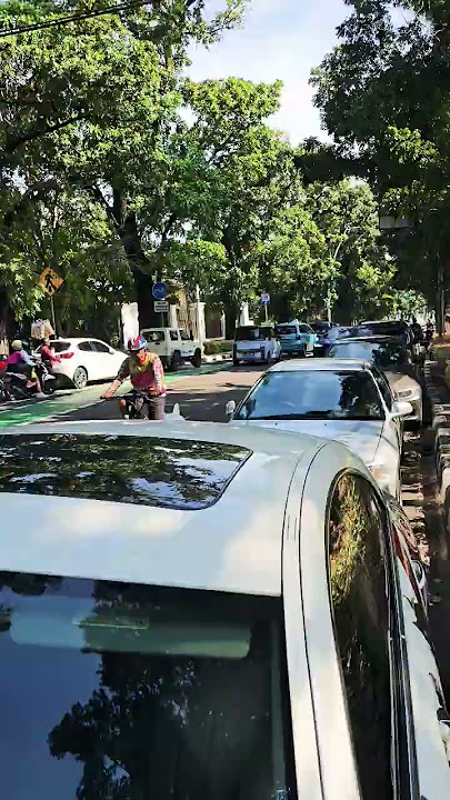 Normal things in Jakarta at Monday #shorts