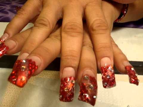 Uñas de acrilico decoradas en rojo con Dorado - Imagui