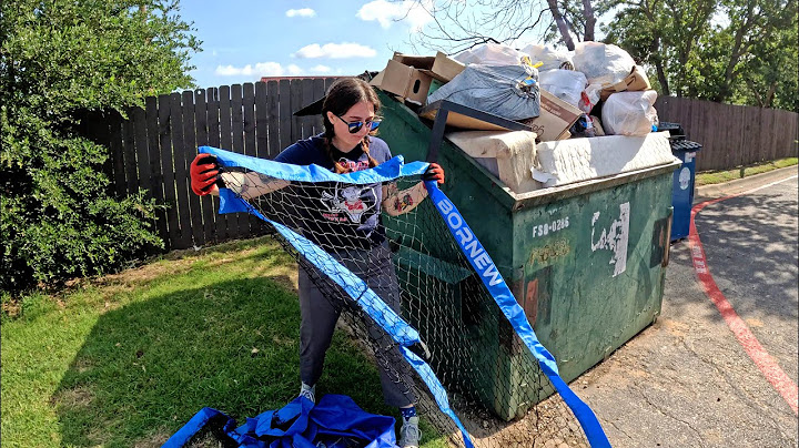 Awesome Dumpster Dive – We Filled the Truck with Clothes and More!